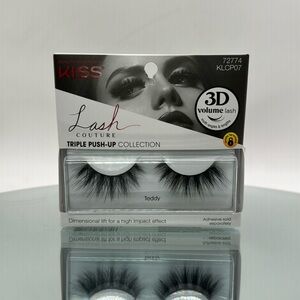 NEW KISS lash in “Teddy”